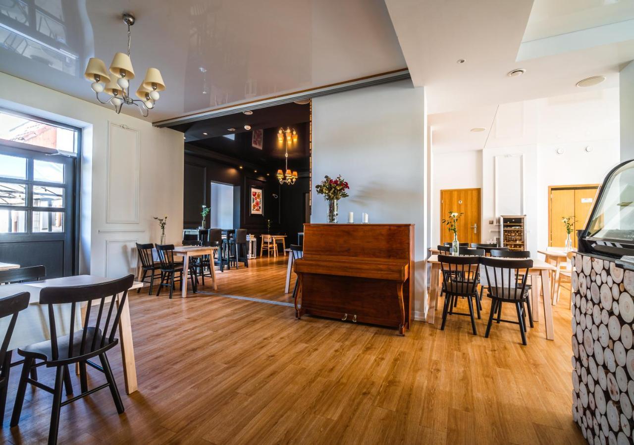 Carynska Resort & Spa Lutowiska Eksteriør bilde