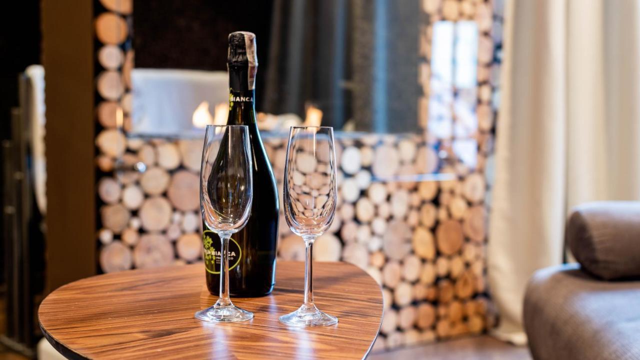 Carynska Resort & Spa Lutowiska Eksteriør bilde