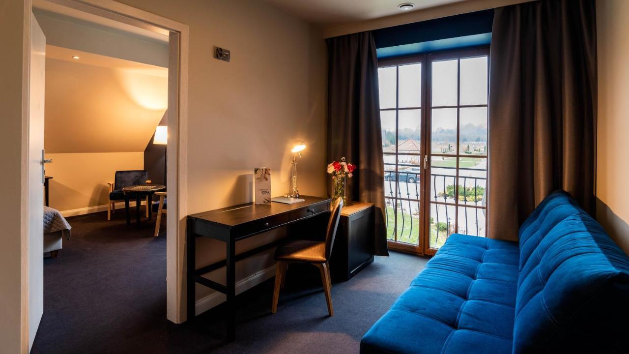 Carynska Resort & Spa Lutowiska Eksteriør bilde