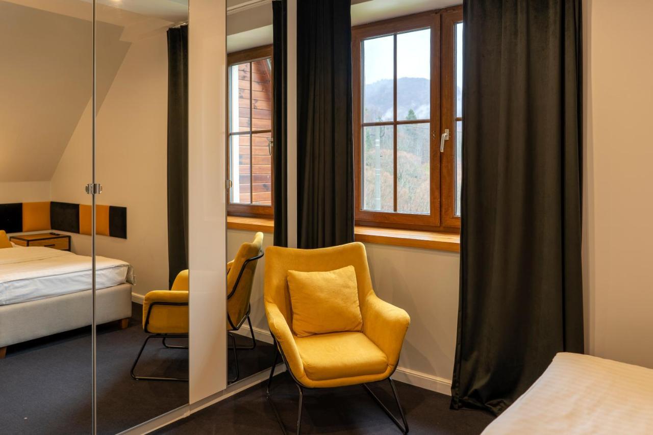 Carynska Resort & Spa Lutowiska Eksteriør bilde