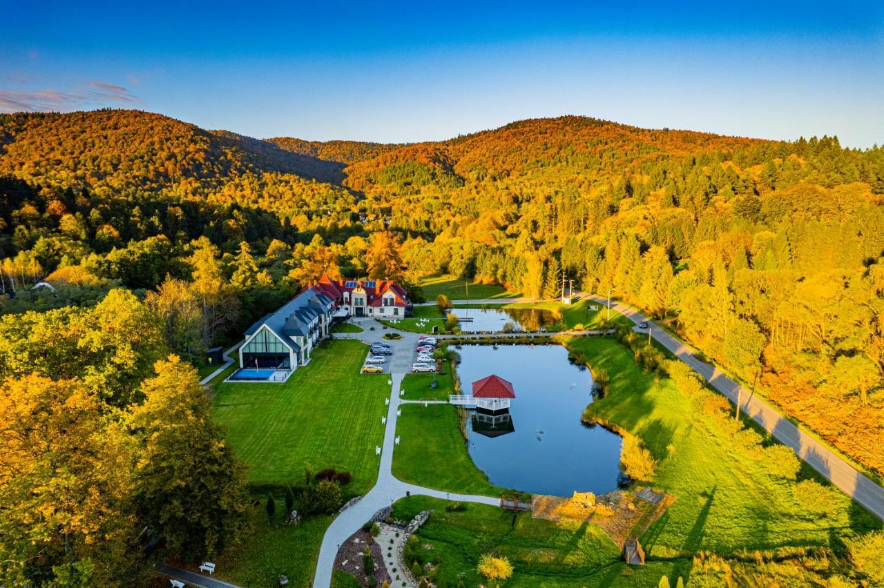 Carynska Resort & Spa Lutowiska Eksteriør bilde