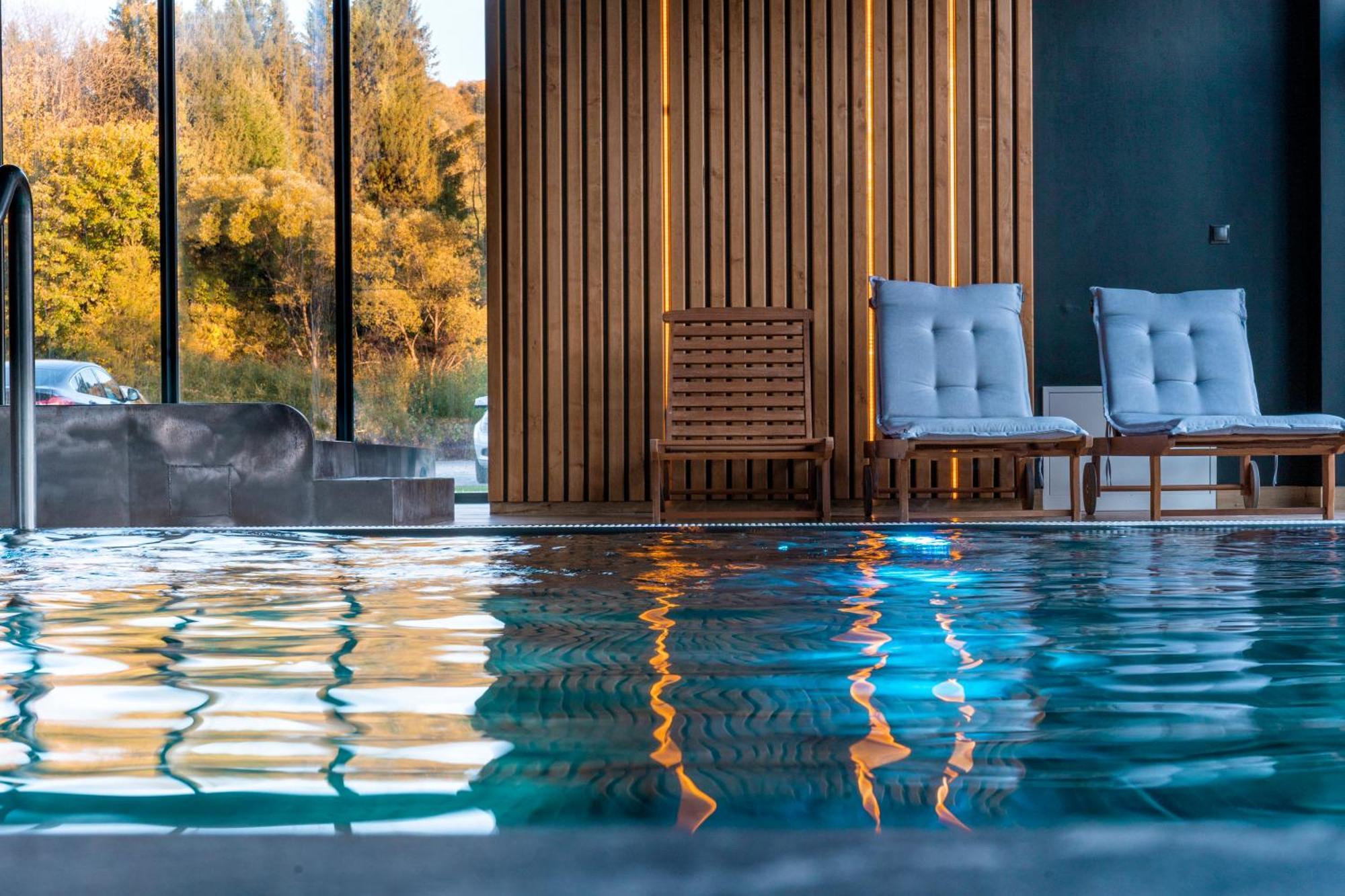 Carynska Resort & Spa Lutowiska Eksteriør bilde