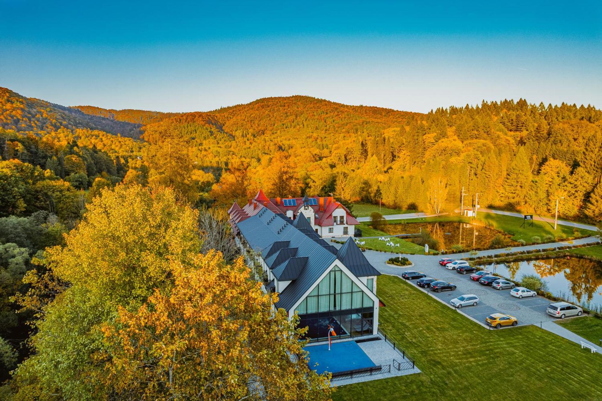 Carynska Resort & Spa Lutowiska Eksteriør bilde